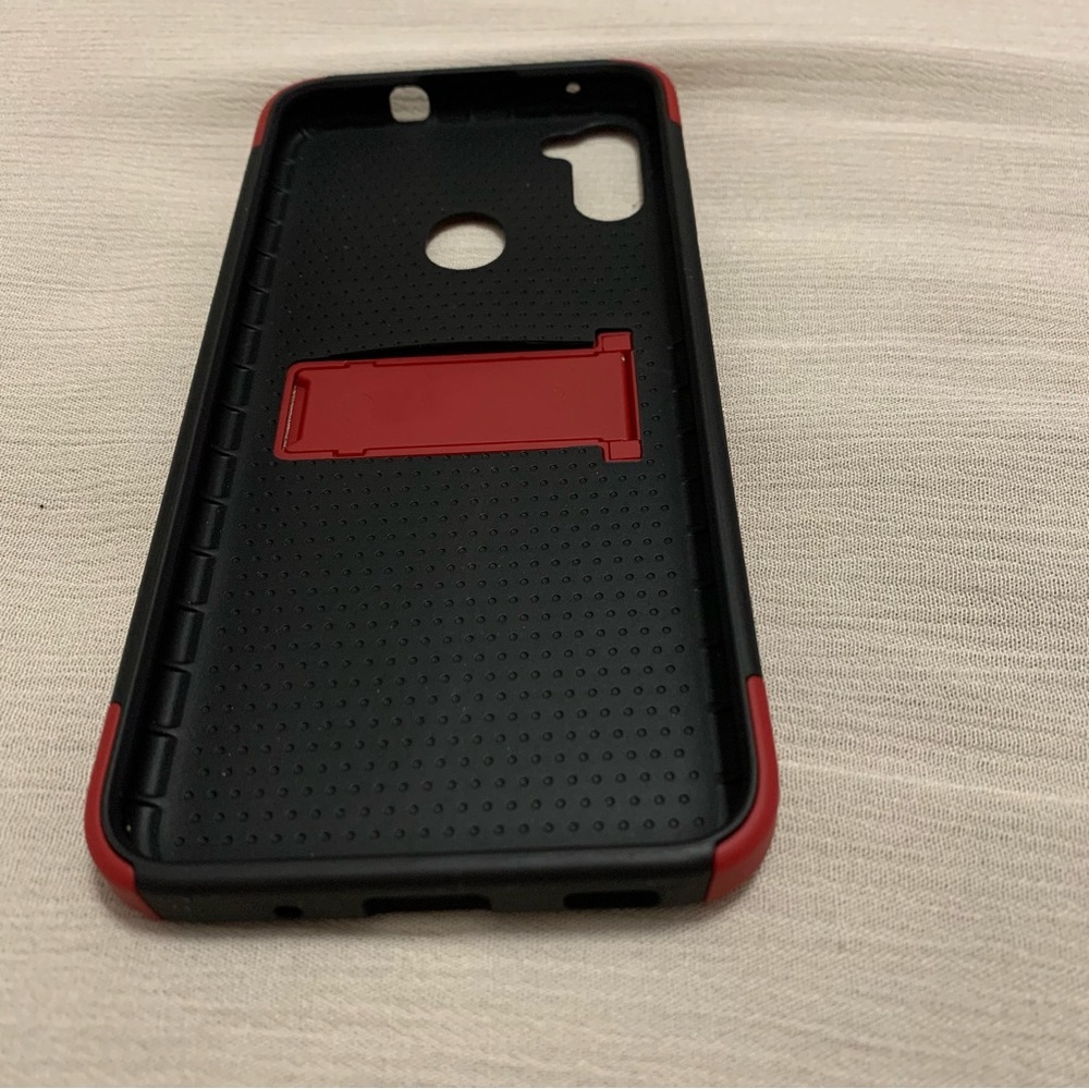 Samsung Galaxy A11 KICK | Dual-Layer Protective Kickstand Case Metro by T-Mobile - Picture 3 of 15